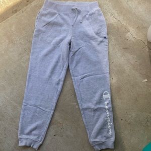 Champion Sweatpants w/ pockets